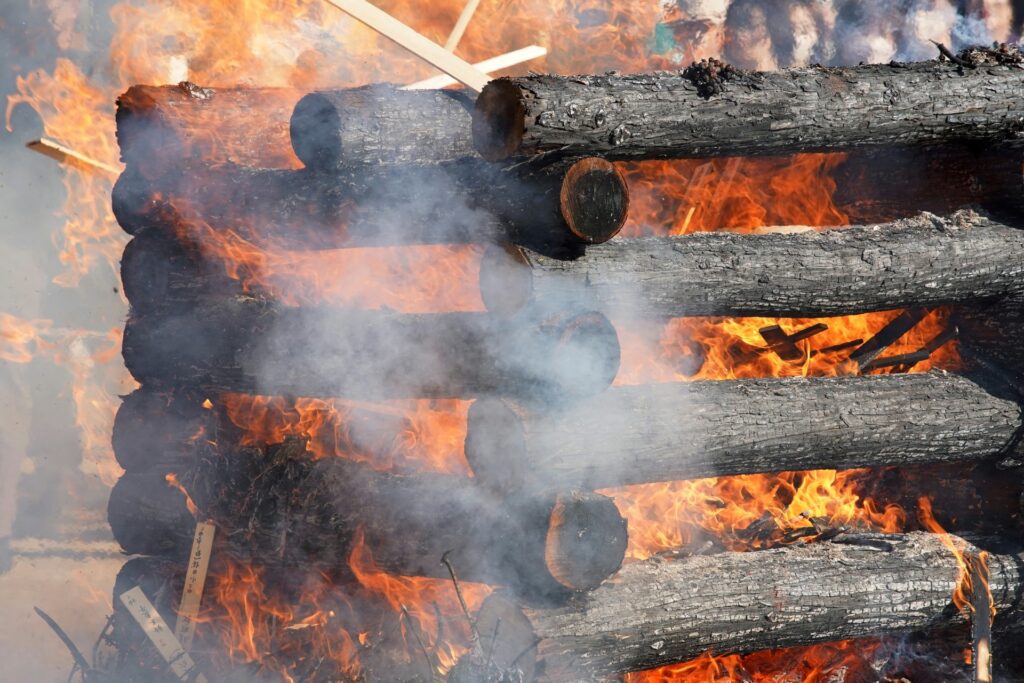 【福島県いわき市】湯本川調節池「さはこの水辺」広場で迎える新春！お焚き上げ