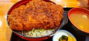 【福島県本宮市】柏屋食堂リニューアルオープンしたそうです。虜になるソースカツ丼の魅力