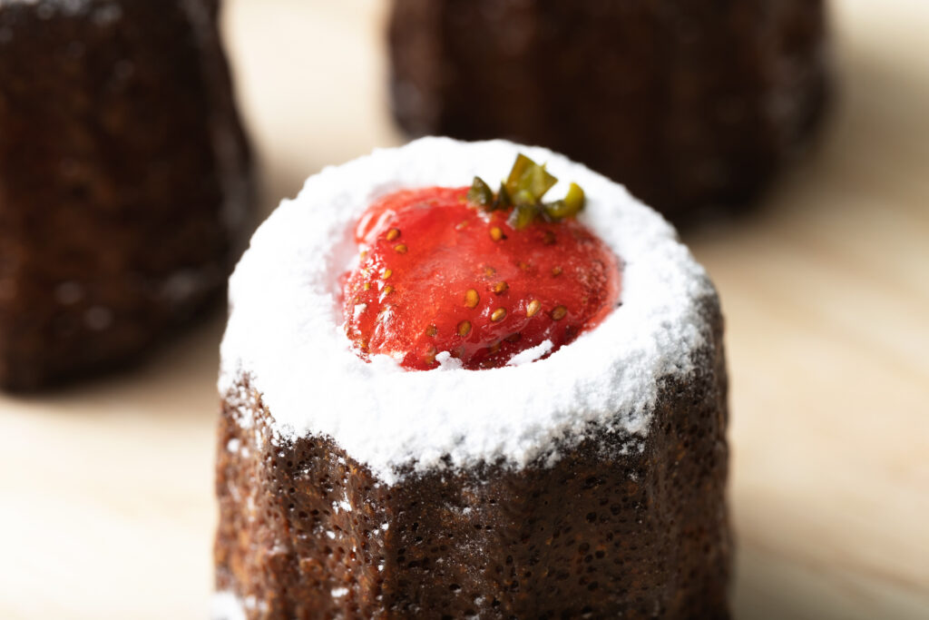 福島のとちおとめ×立町カヌレ！恋するストロベリーがエキュート品川に登場