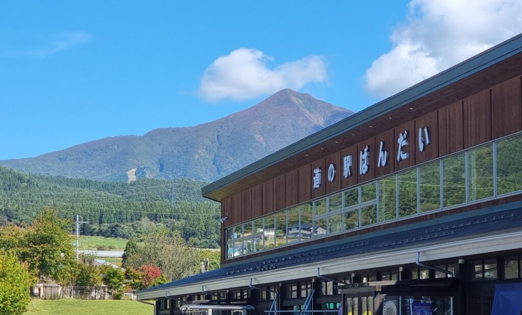 福島県内初の公式モンベル販売コーナーが「道の駅ばんだい」に誕生！
