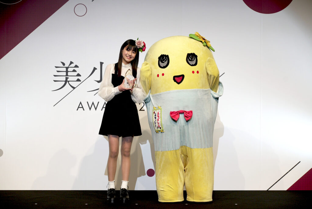 地方発の美少女スター発掘オーディション「美少女図鑑AWARD 2024」：福島県在住の中学生・小原あめりさん(14歳)がグランプリに輝く！