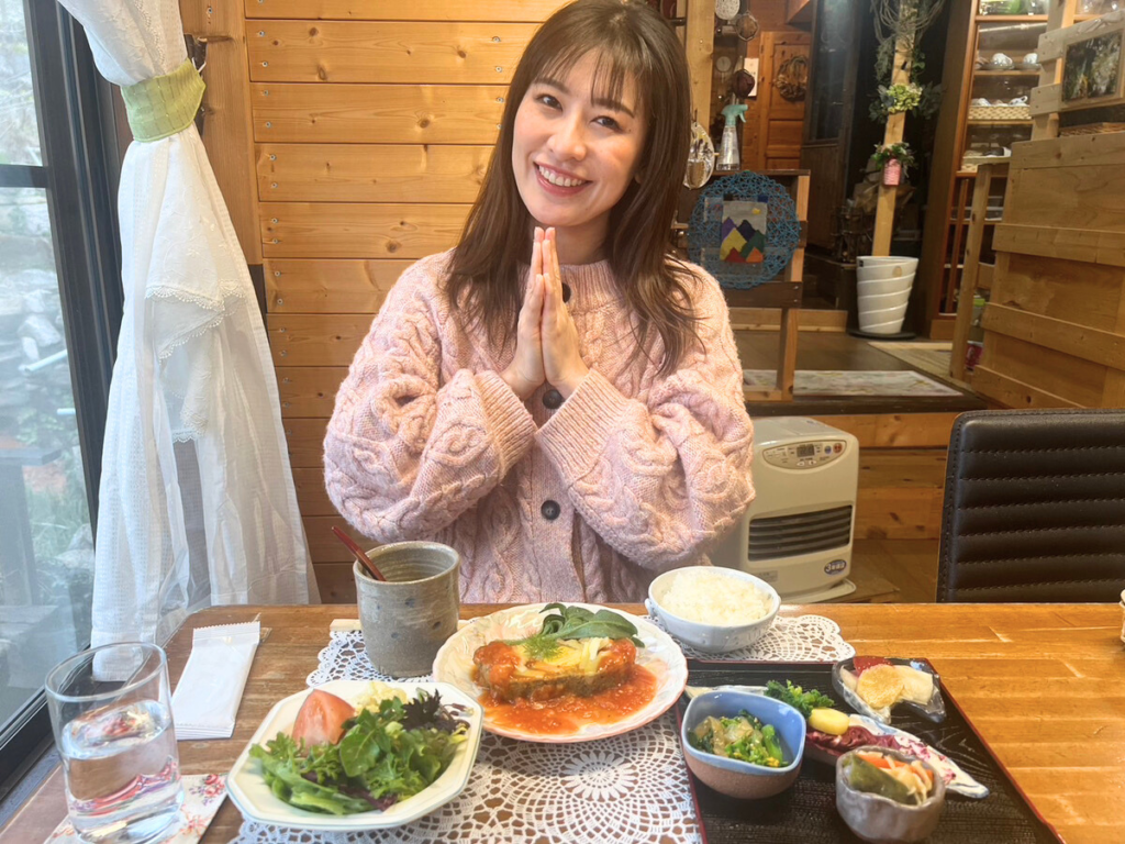 【隠れ家発掘】いわき市小川町「すみれ」で、絶品自家製野菜とミーストローフに心もお腹も大満足！予約制の手作りランチを味わう