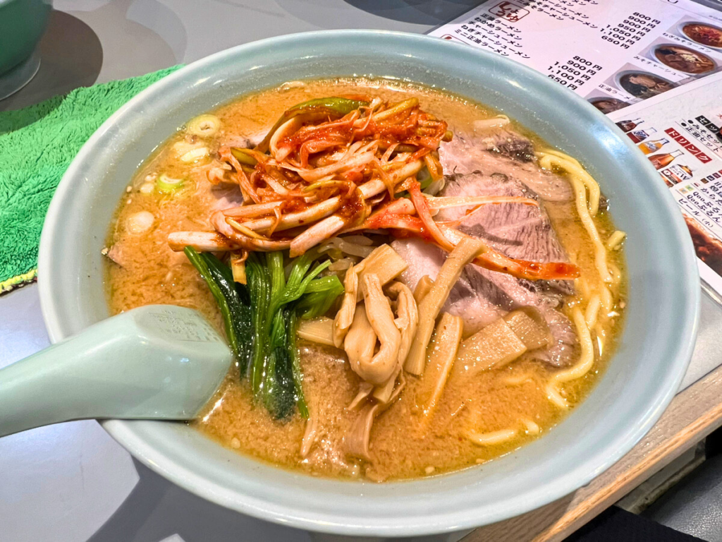 【いわき市】これはもうマスト！絶品味噌ラーメンが食べられる店を発見！「玉半どさんこ」の「ねぎ味噌ラーメン」をレポート！