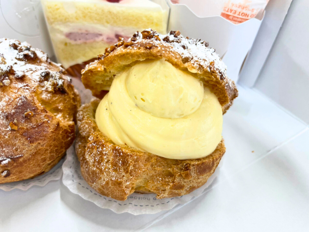 【いわき市】平作町「パティスリースドウ」のシュークリームがサクサクナッツと濃厚カスタードがたっぷりで絶品