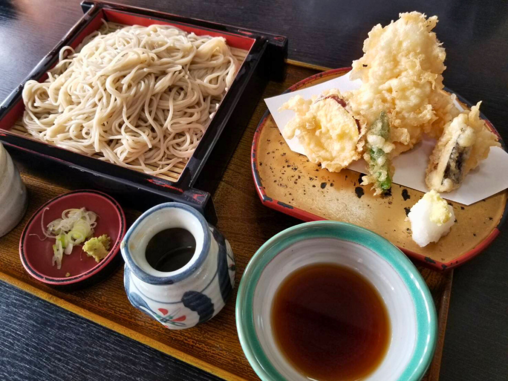 【いわき市】人気の老舗お蕎麦屋さん「北石」の「天ぷらせいろ蕎麦」香り高いそばとサクサクの天ぷらで絶品！