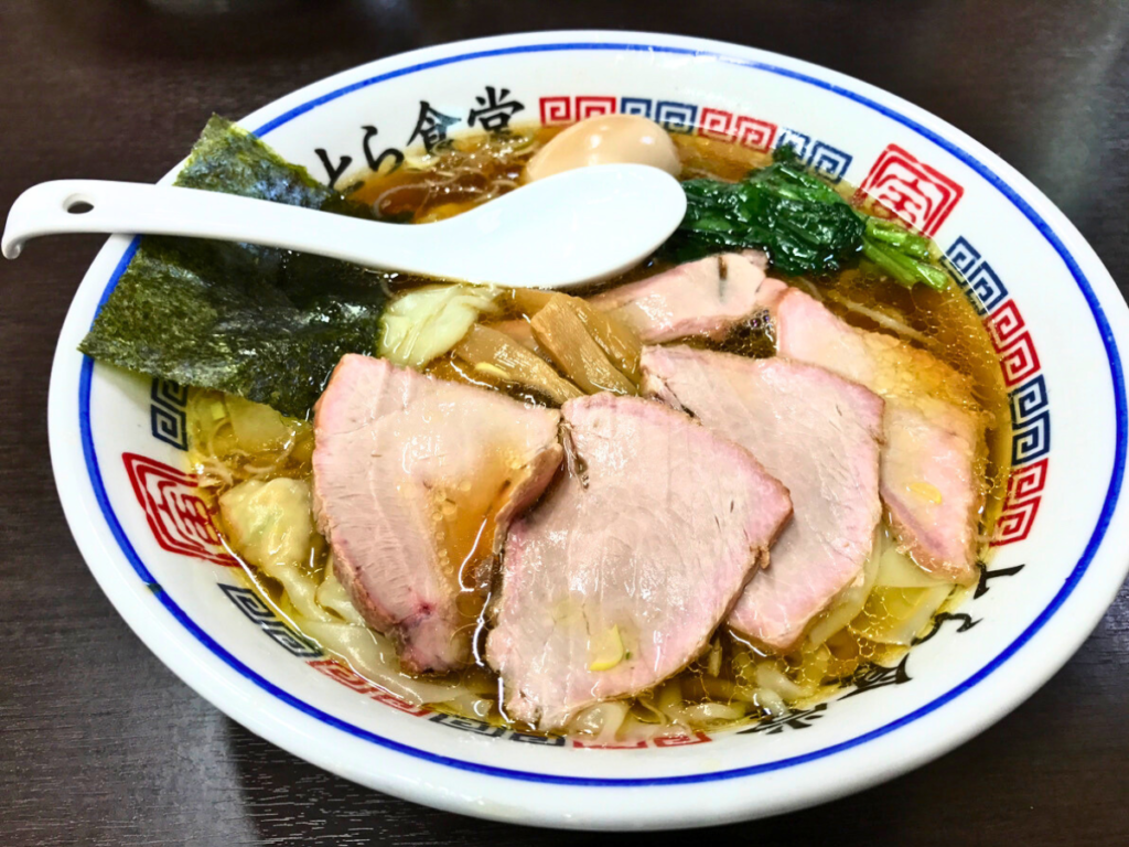 「手打中華そば とら食堂」で味わう白河ラーメンの真髄！行列必至の絶品ラーメン体験記