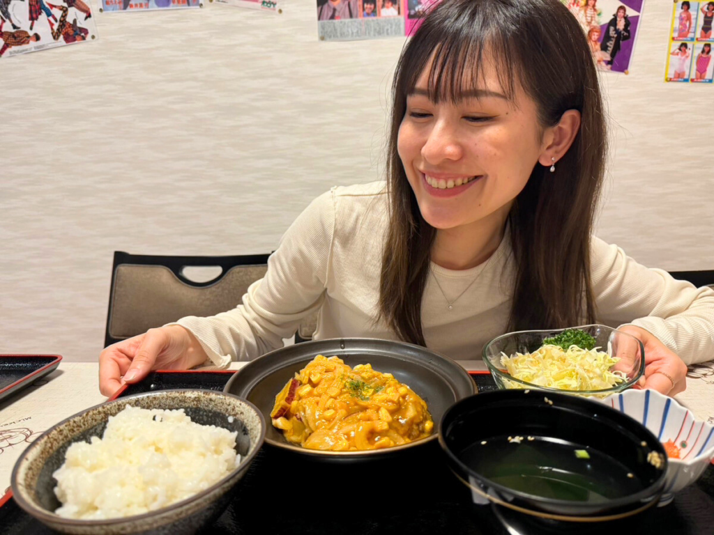【いわき市】小名浜でボリューム満点の定食！個室カラオケも楽しめるレトロなレストラン「黄色い帽子」に行ってみた。