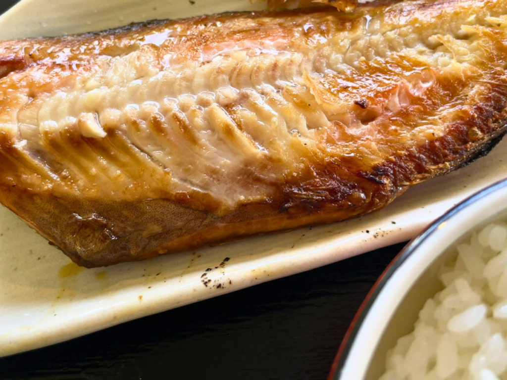 【いわき市】平でランチならここ！「ごはん屋さんしょく」でボリューム満点「ホッケ焼き定食」を堪能！